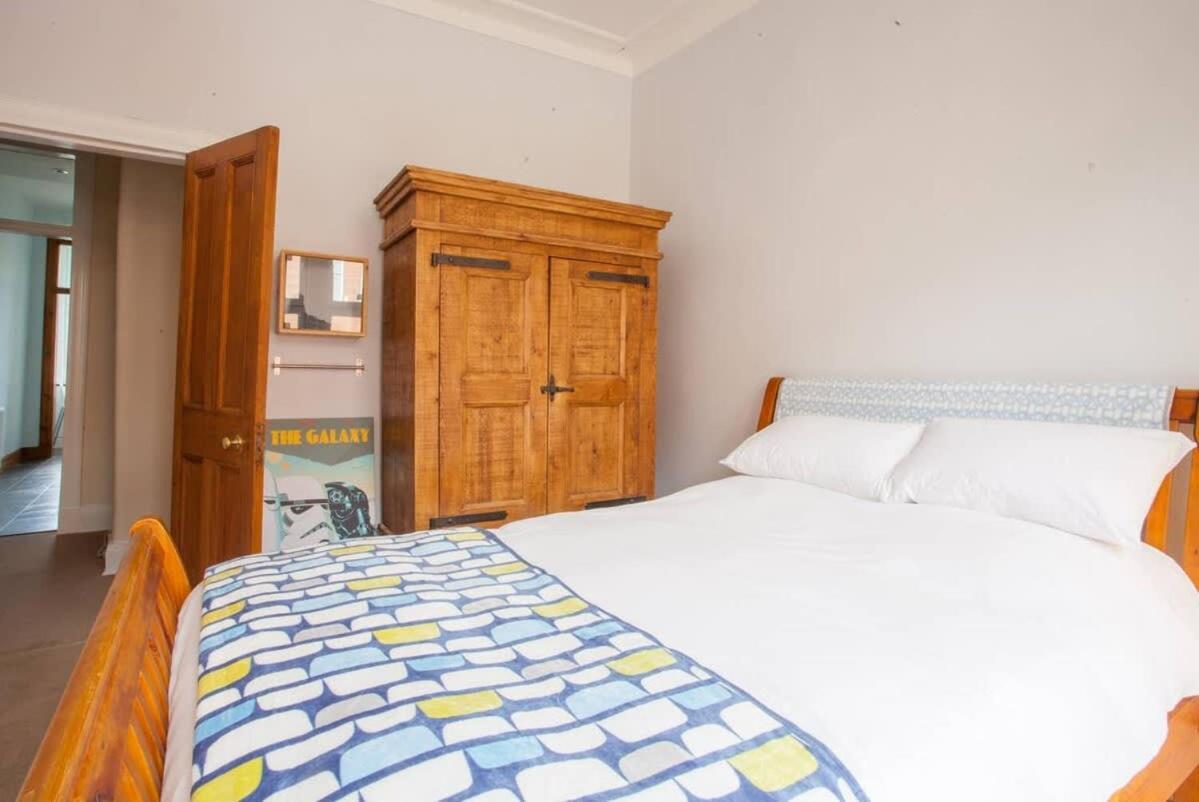 Modern, Light-Filled And Sleek West End Apartment Glasgow Kültér fotó