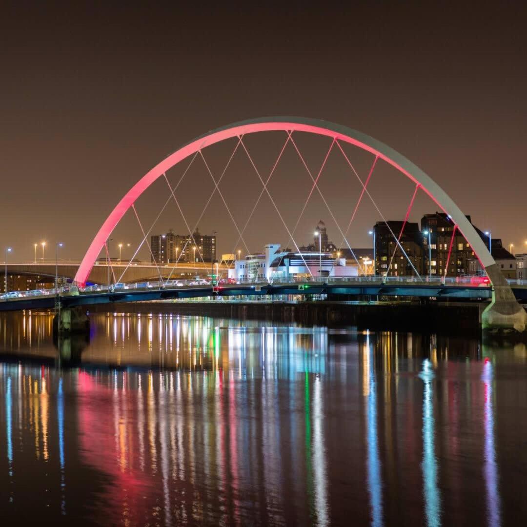 Modern, Light-Filled And Sleek West End Apartment Glasgow Kültér fotó